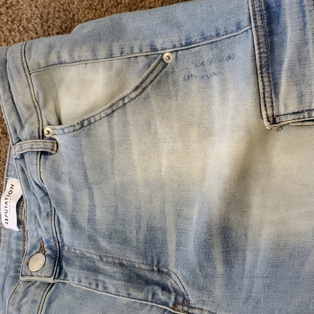 Reputation Studios Jeans - Picture 14 of 14